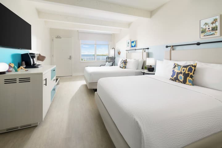 Blue Flamingo Resort Key West