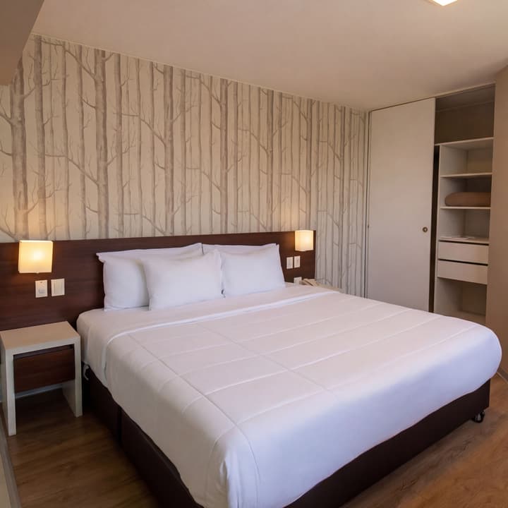Palmetto Hotel Business La Perla