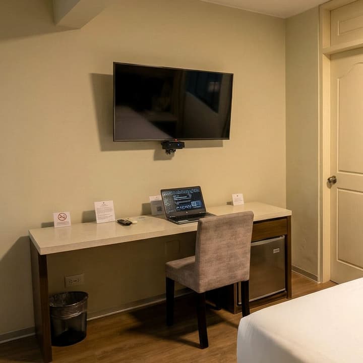Palmetto Hotel Business La Perla