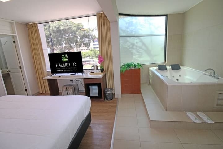 Palmetto Hotel Business La Perla