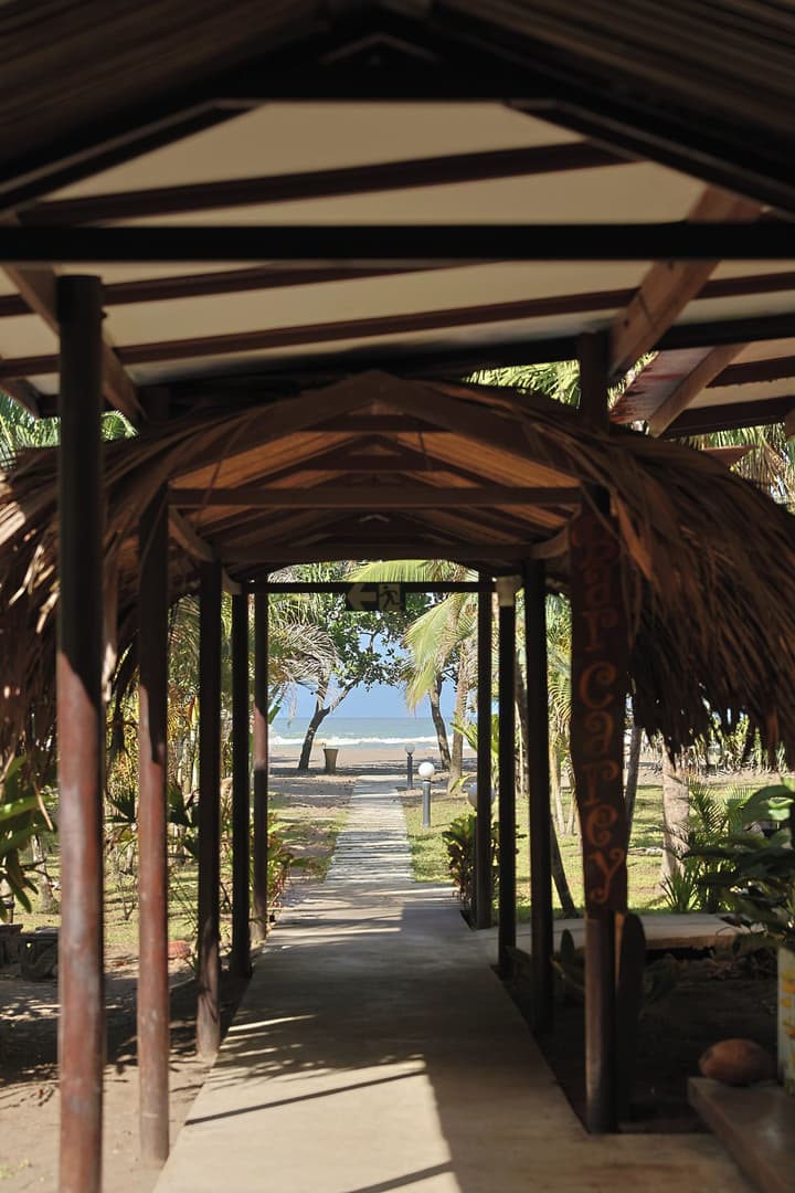 Turtle Beach Lodge