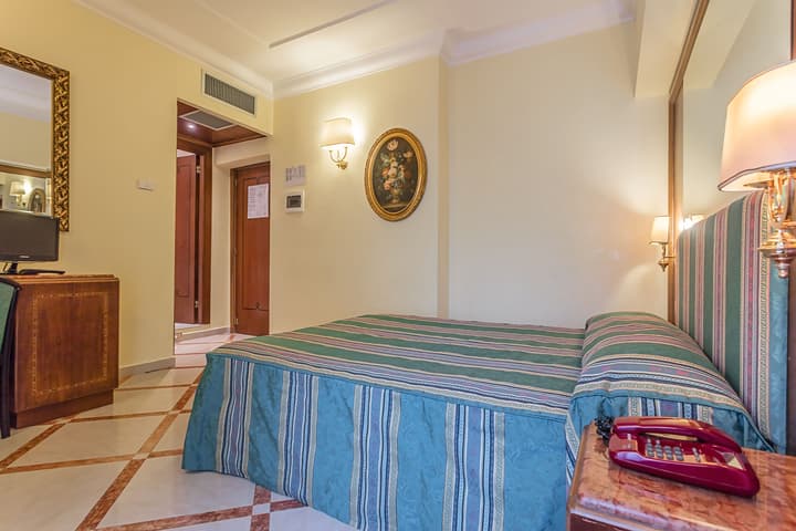 Raeli Hotel Floridia