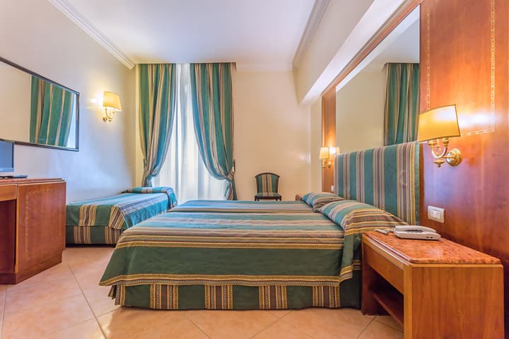 Raeli Hotel Floridia