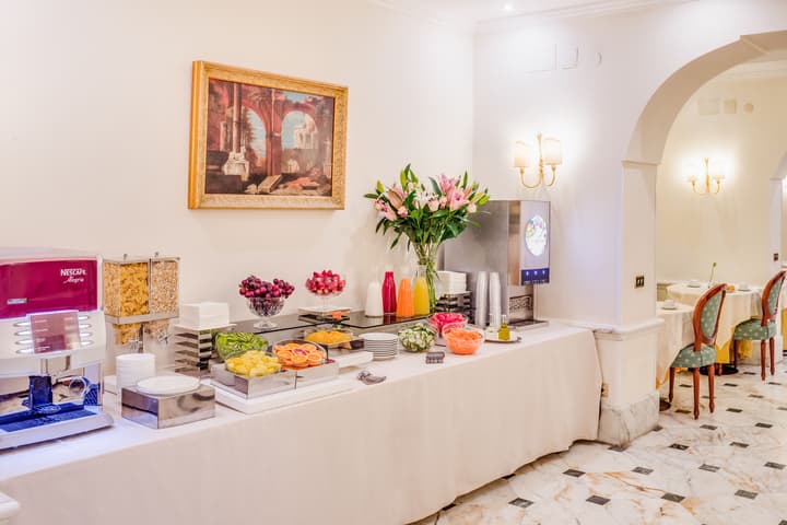 Raeli Hotel Archimede
