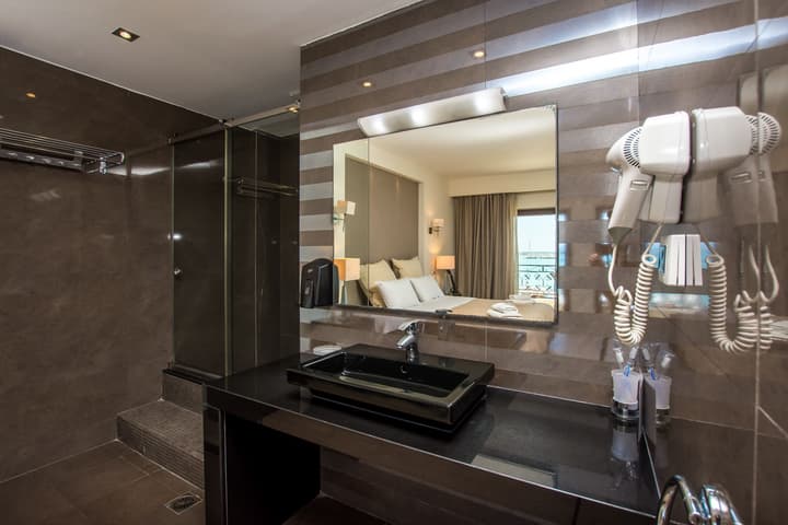 Dali Luxury Rooms
