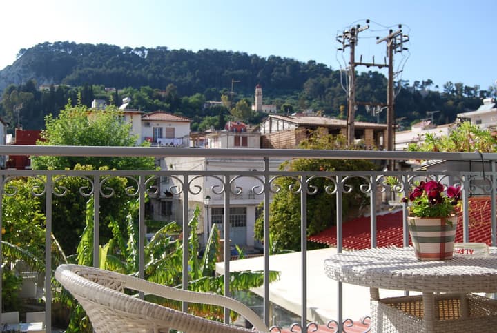 Dali Luxury Rooms
