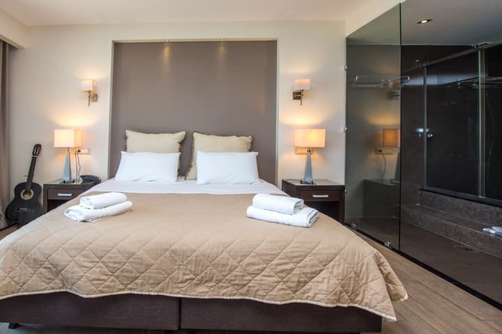 Dali Luxury Rooms