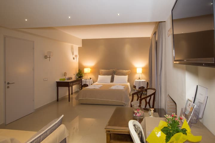 Dali Luxury Rooms