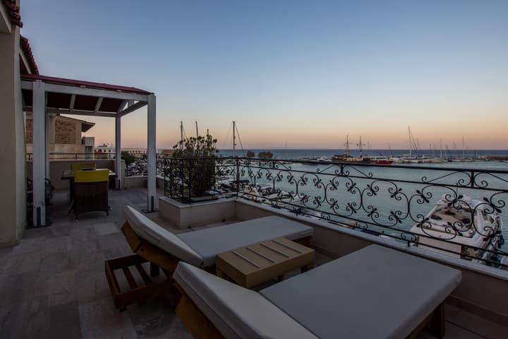 Dali Luxury Rooms