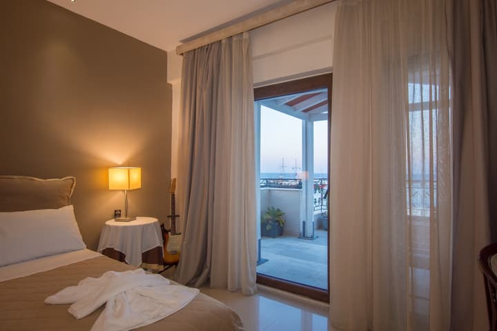 Dali Luxury Rooms