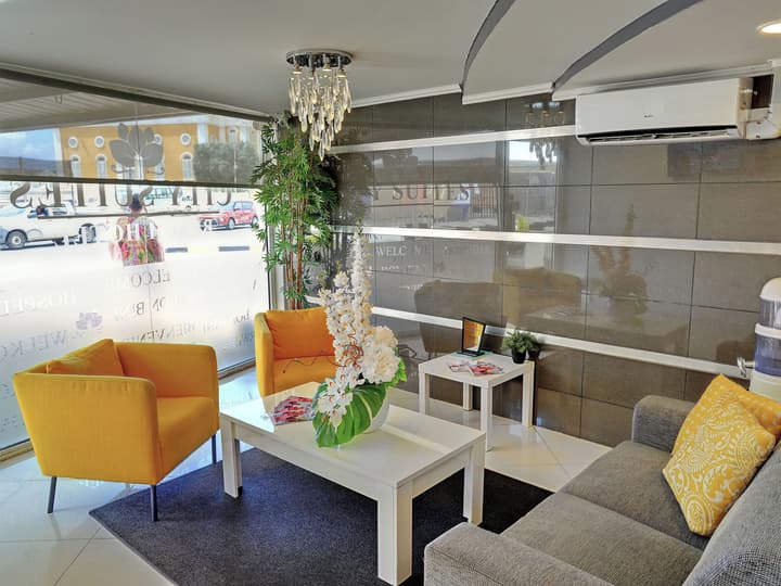 Majestic City Suites & Beach Hotel