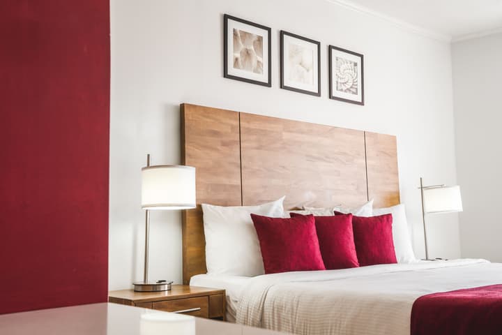 Majestic City Suites & Beach Hotel