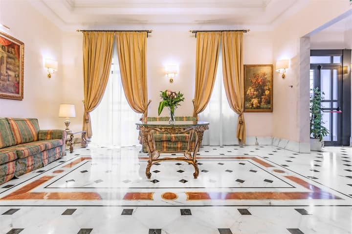 Raeli Hotel Noto