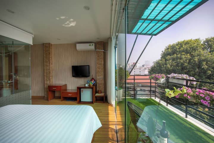 Hanoi Lotus Boutique Hotel