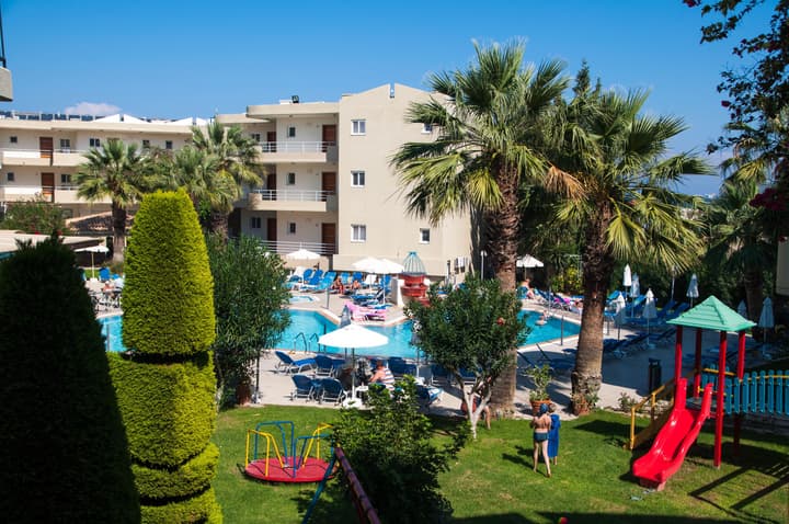 Sea Melody Beach Hotel & Apartments