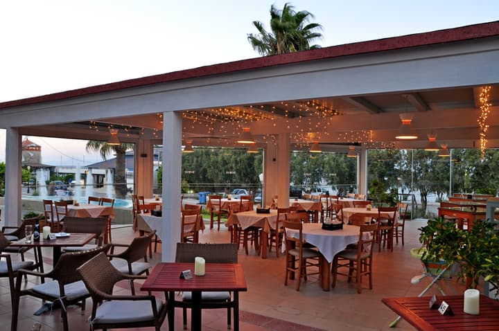 Sea Melody Beach Hotel & Apartments