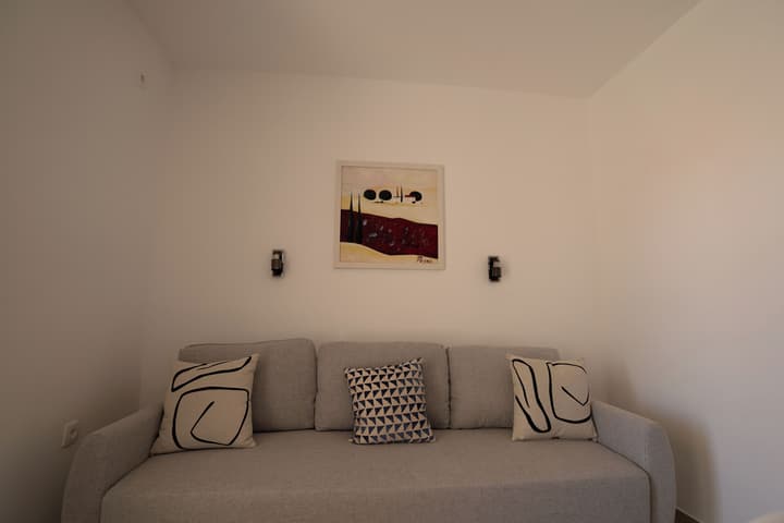 Apartments & Rooms Petra