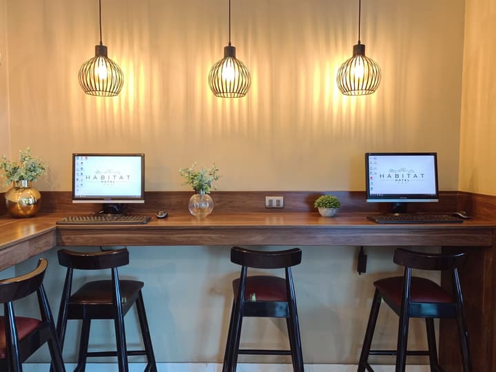 Habitat Hotel