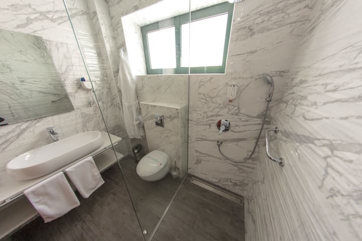 Porto In Hotel