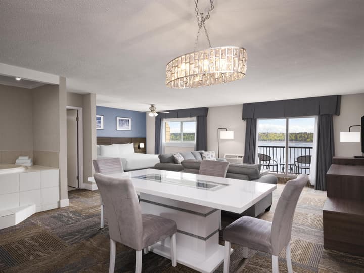 Anchor Inn & Suites, BW Signature Collection