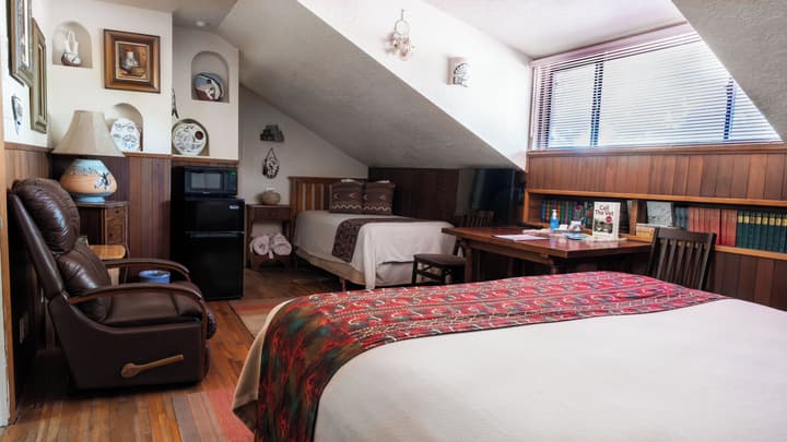 Red Horse Bed and Breakfast