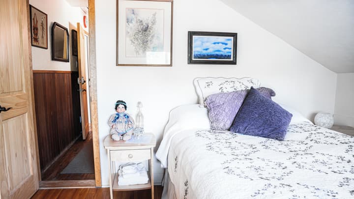 Red Horse Bed and Breakfast