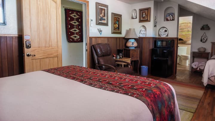 Red Horse Bed and Breakfast