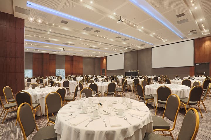 DoubleTree by Hilton Santiago Kennedy