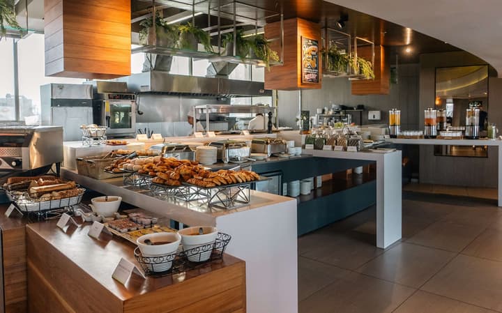 DoubleTree by Hilton Santiago Kennedy