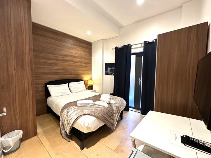 Room Home Stay