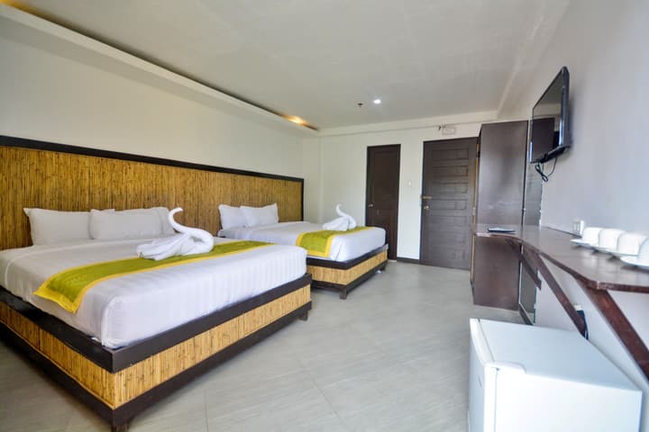 Bamboo Beach Resort