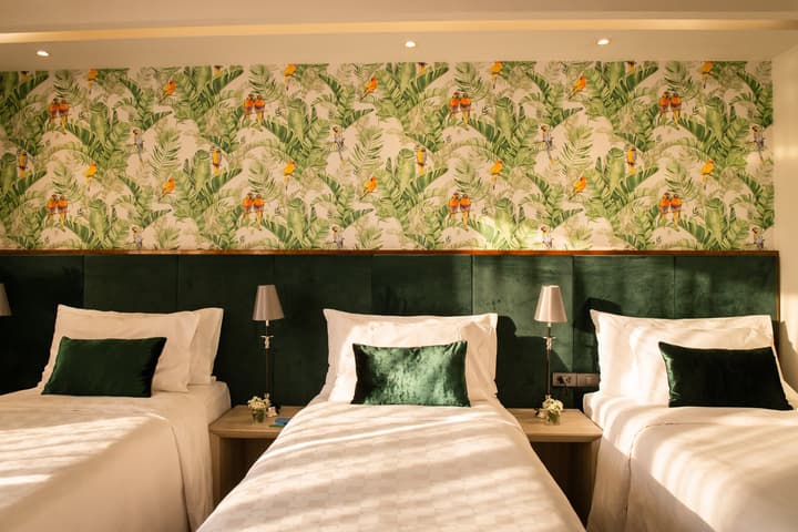 Hotel Clover Asoke