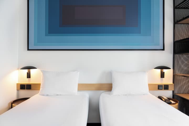 ibis One Central Hotel