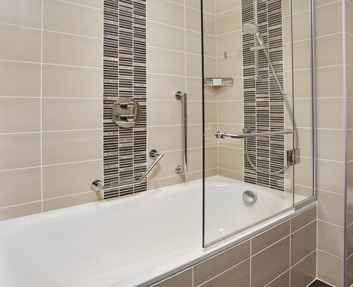 Hilton Garden Inn Dubai, Mall Avenue