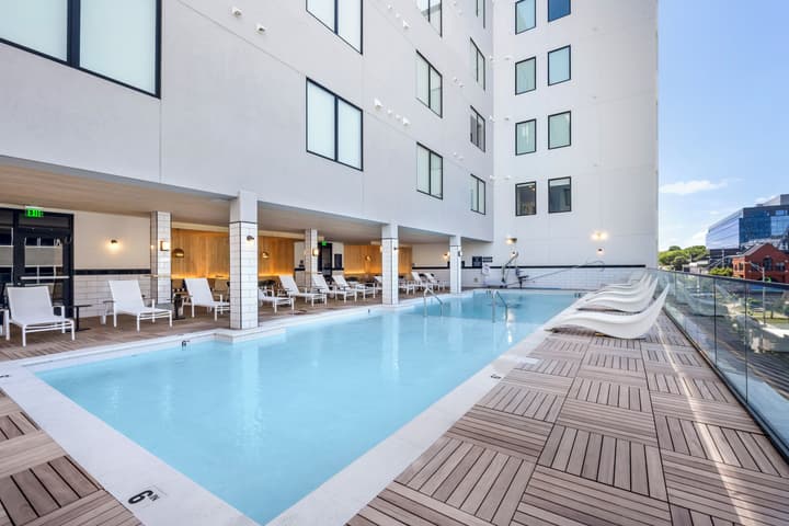 Music Row Hotel