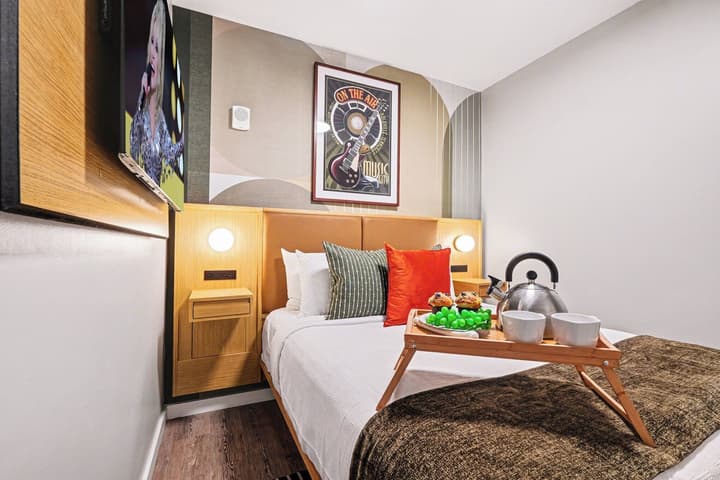 Music Row Hotel