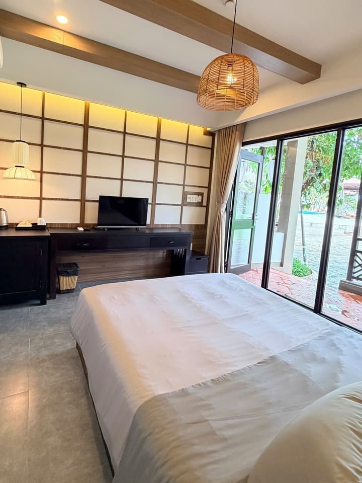 SUNSHINE BEACH RESORT