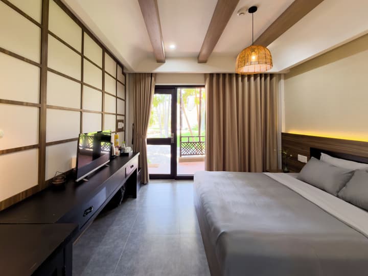 SUNSHINE BEACH RESORT