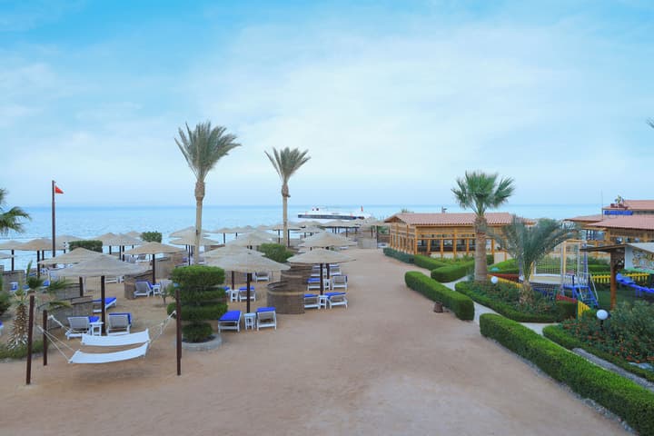 Sea Star Beau Rivage Hotel