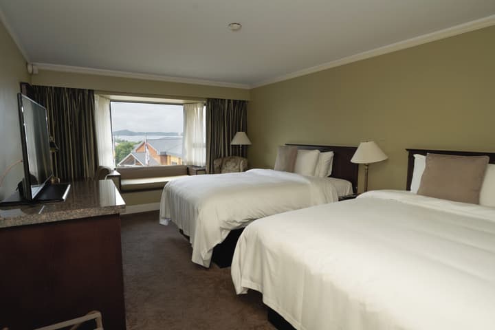 Crest Hotel