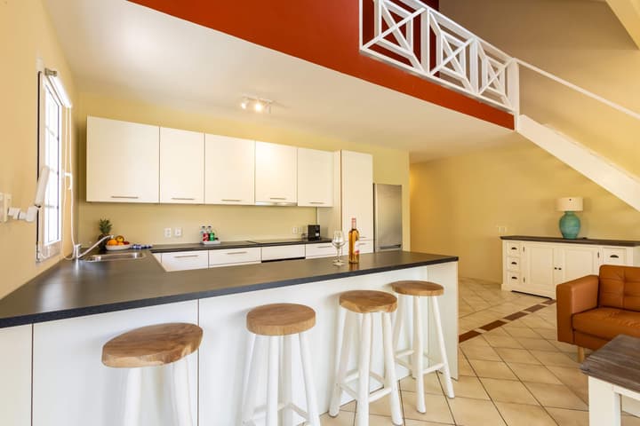 Spanish Water Marina Superior Apartment
