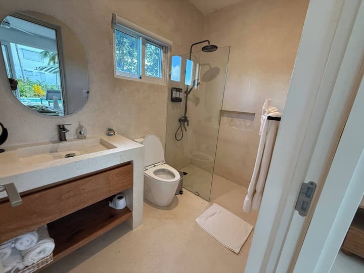Charming Villa Gugi in Palmeras de Coson
