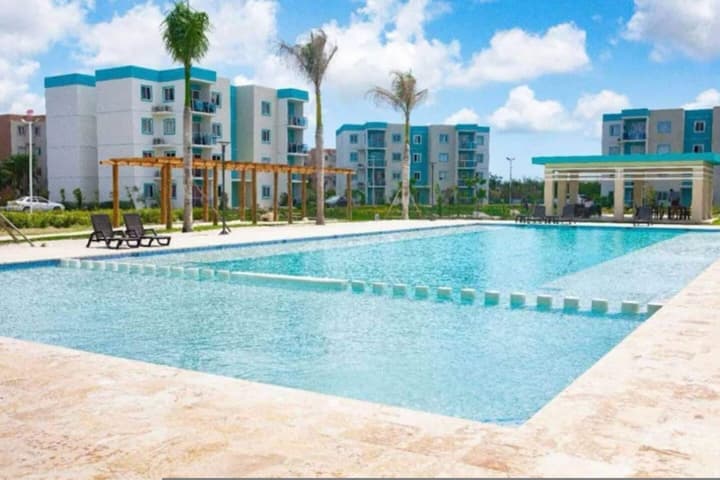 Cozy 2BR Condo Pool Electricity