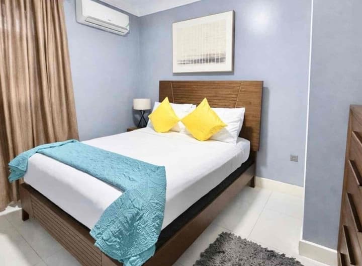 Kingston Comfy 2BR Apartment