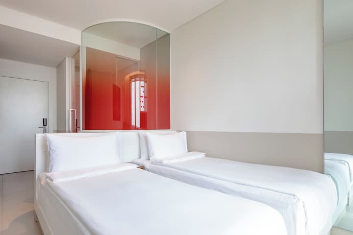 Wink Hanoi Westlake, Unscripted by Hyatt - 24-Hour Stays