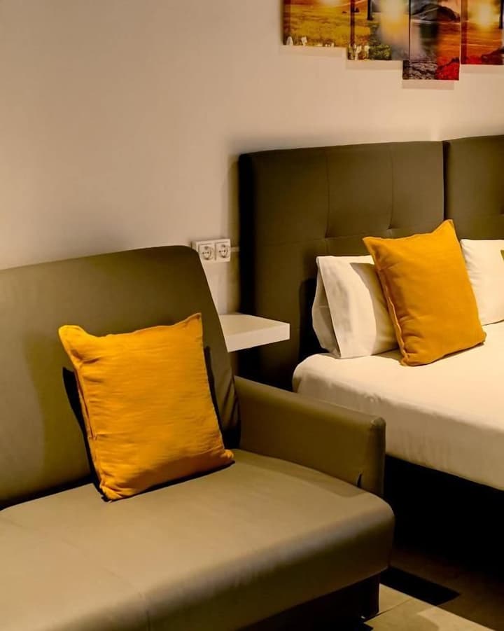 Sun & Moon hostel