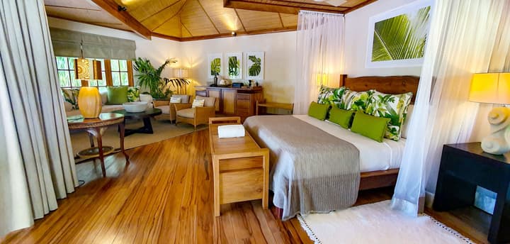 Denis Private Island