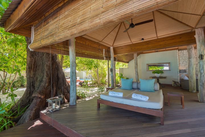Denis Private Island