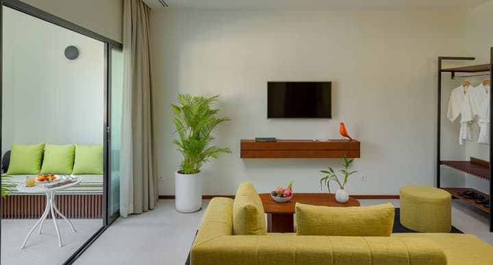 The Aviary Hotel