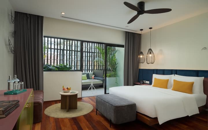 The Aviary Hotel